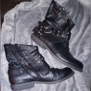 Women's size 9 Ankle Boots by Blowfish